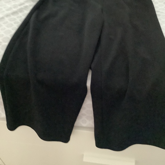 Slip on capri pants - Picture 1 of 2